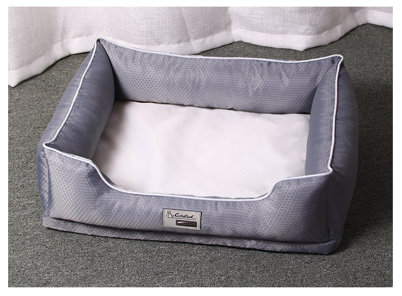 This orthopedic dog bed is designed to provide extra support and comfort for all dogs, especially those with joint or muscle pain. This bed features an orthopedic foam base, which conforms to the shape of the dog's body for added support and pressure relief. Neutral gray color and easy clean material makes this bed the perfect addition to any home. 