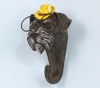 Treat yourself to the fun and functional charm of dog-themed wall hooks. Whether you're a dog lover or are just looking for a playful touch to your décor, these hooks are a must-have!