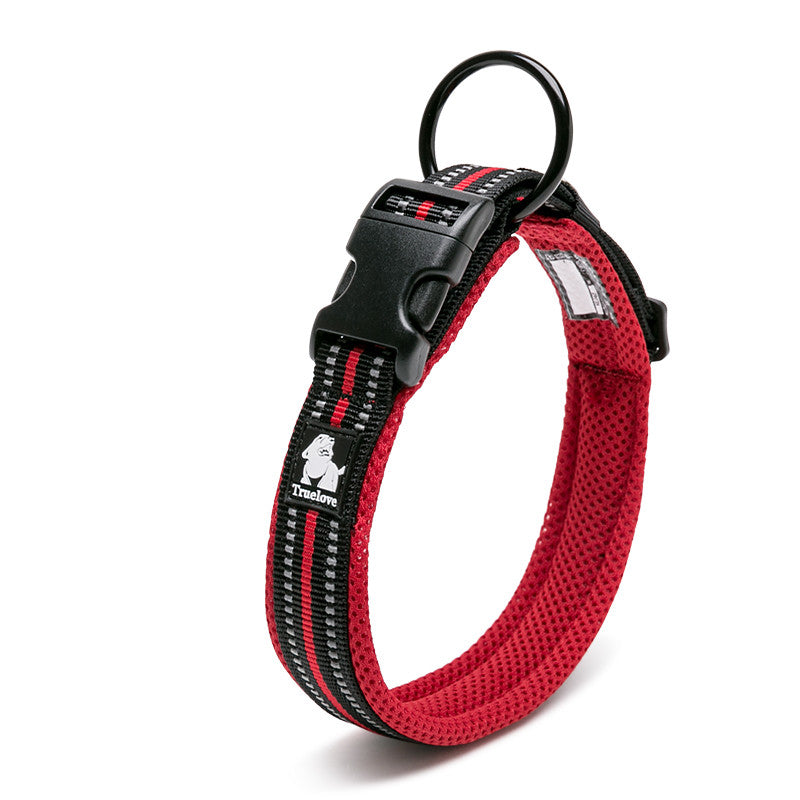 This Breathable Mesh Reflective Collar is a practical and stylish option for pet owners who want to keep their dogs safe while they are out and about. These collars are made of lightweight, soft padded, breathable nylon mesh material.